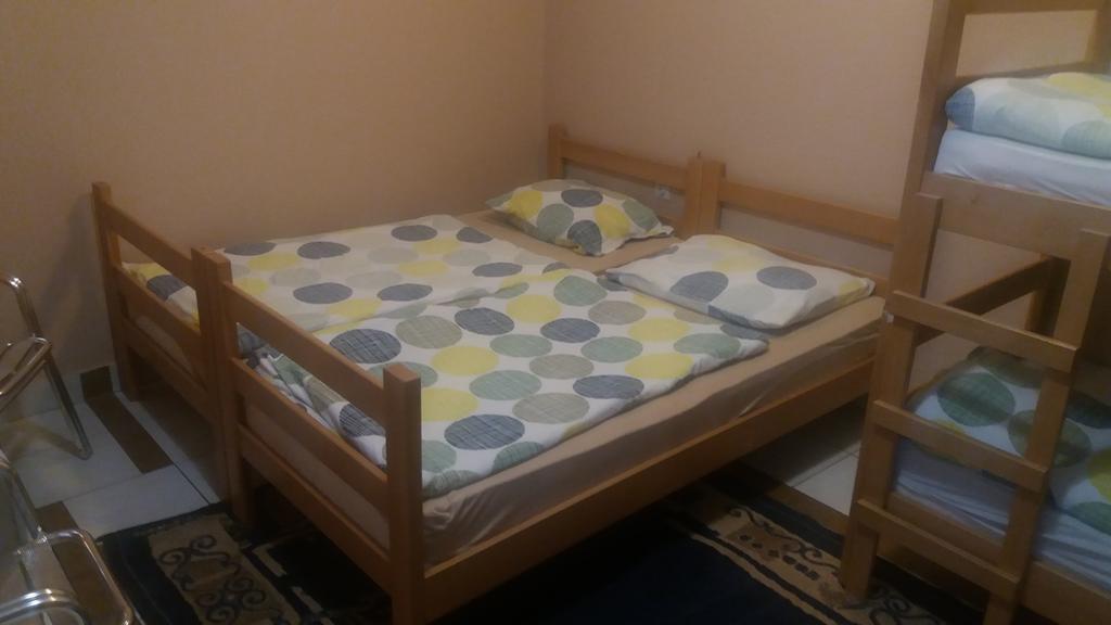 Hostel 021 Нови Сад Стая снимка
