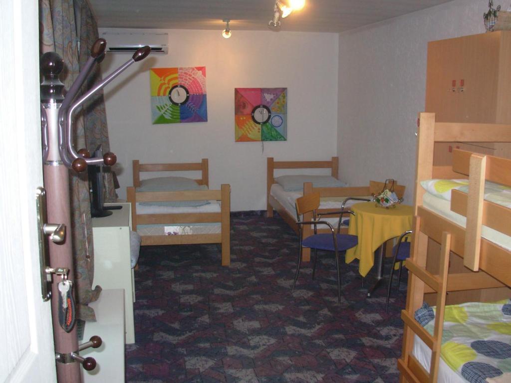 Hostel 021 Нови Сад Екстериор снимка
