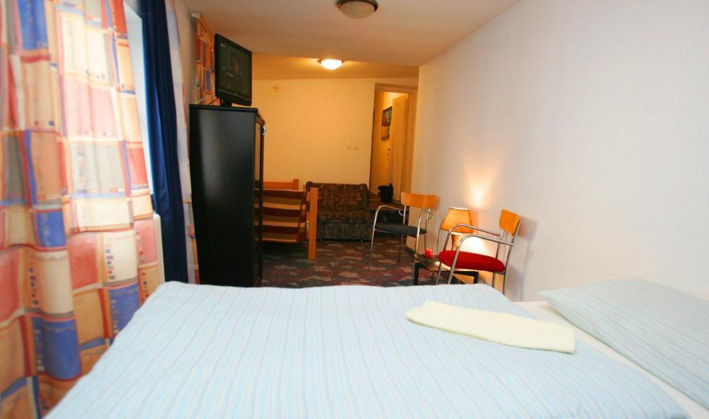 Hostel 021 Нови Сад Стая снимка